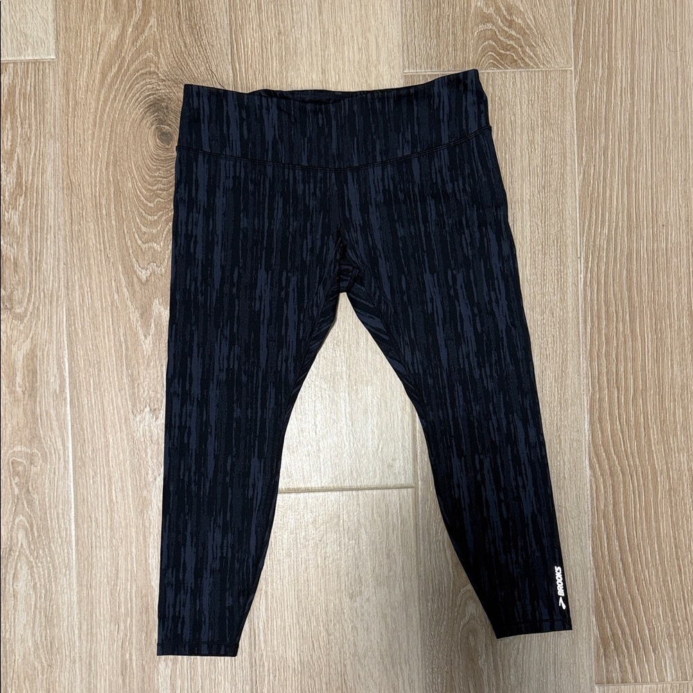 Brooks Women's Rock N Roll Marathon Series Leggings!